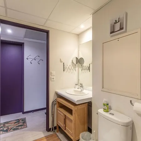 Tithome 1 - Gare, Centre Ville, Vue Montagne Et Chateau *