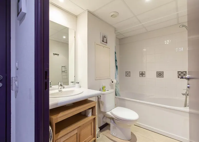 Tithome 1 - Gare, Centre Ville, Vue Montagne Et Chateau Lejlighed