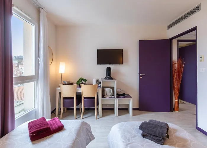 Tithome 1 - Gare, Centre Ville, Vue Montagne Et Chateau Lejlighed *